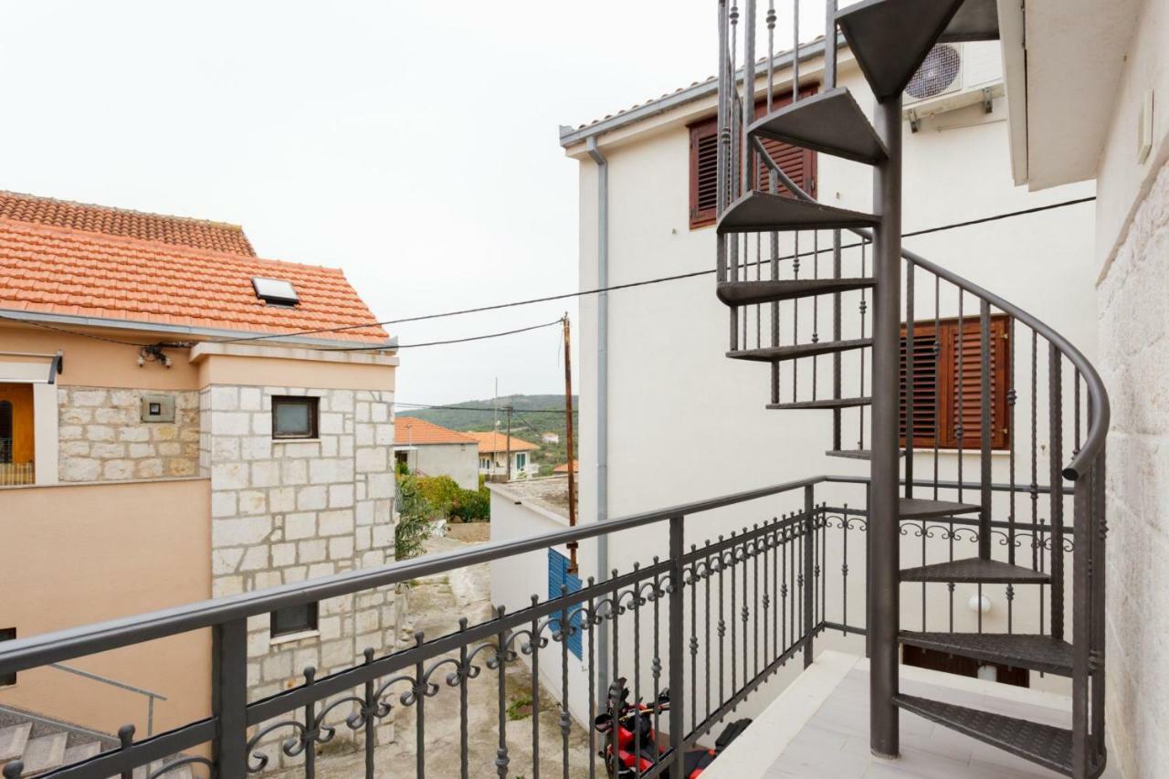 شقة House Rokastone سبليت المظهر الخارجي الصورة